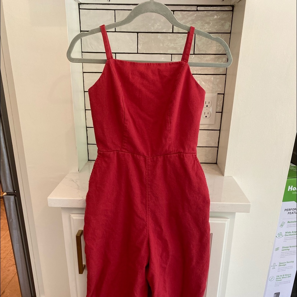 Red Old Navy Jumper